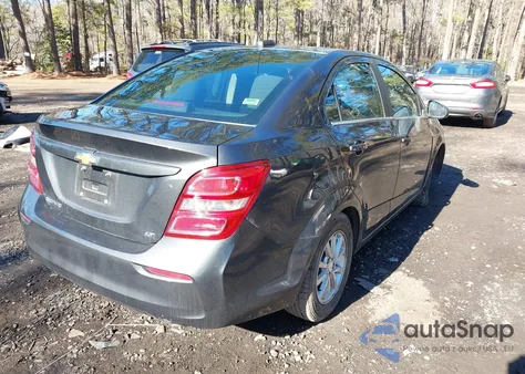 2019 Chevrolet Sonic Lt Auto из США, поврежденный, VIN 1G1JD5SB5K4135614